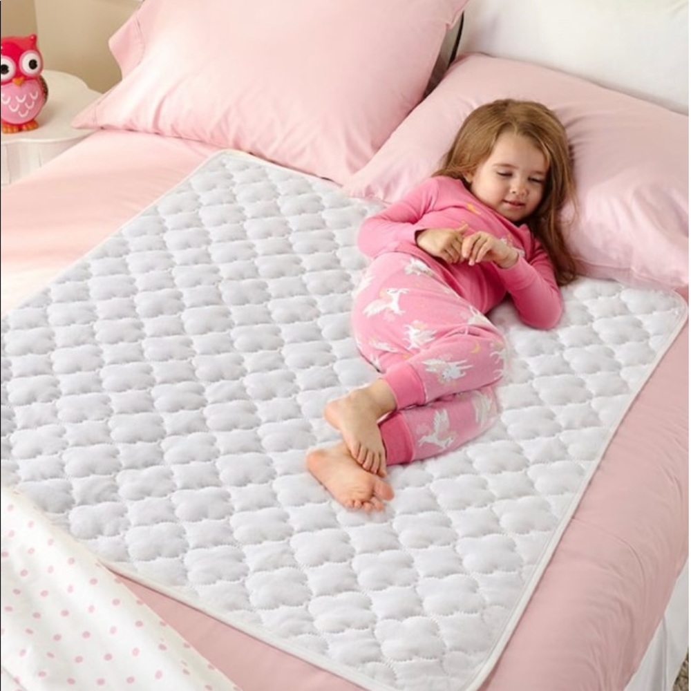 Large Washable Water Proof Bed Pad